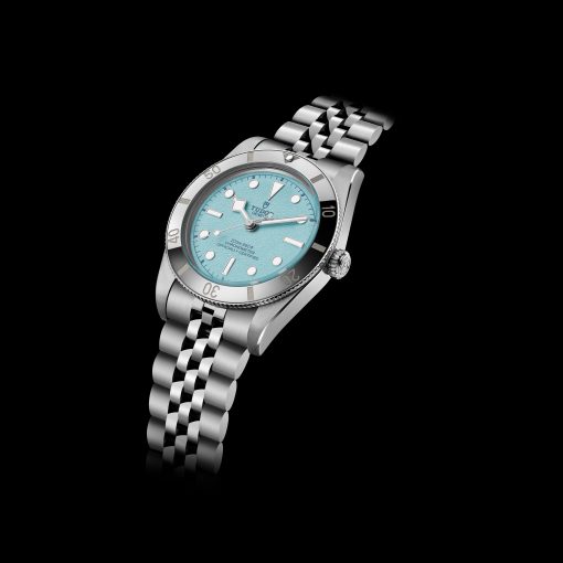 Tudor Black Bay 58 Lagoon Blue, 200 m de resistencia al agua