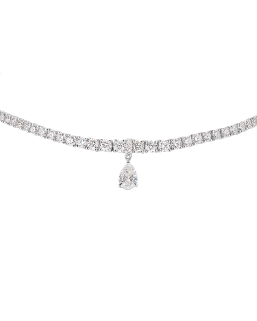 collar semirígido con diamantes y diamante central corte gota peyrelongue