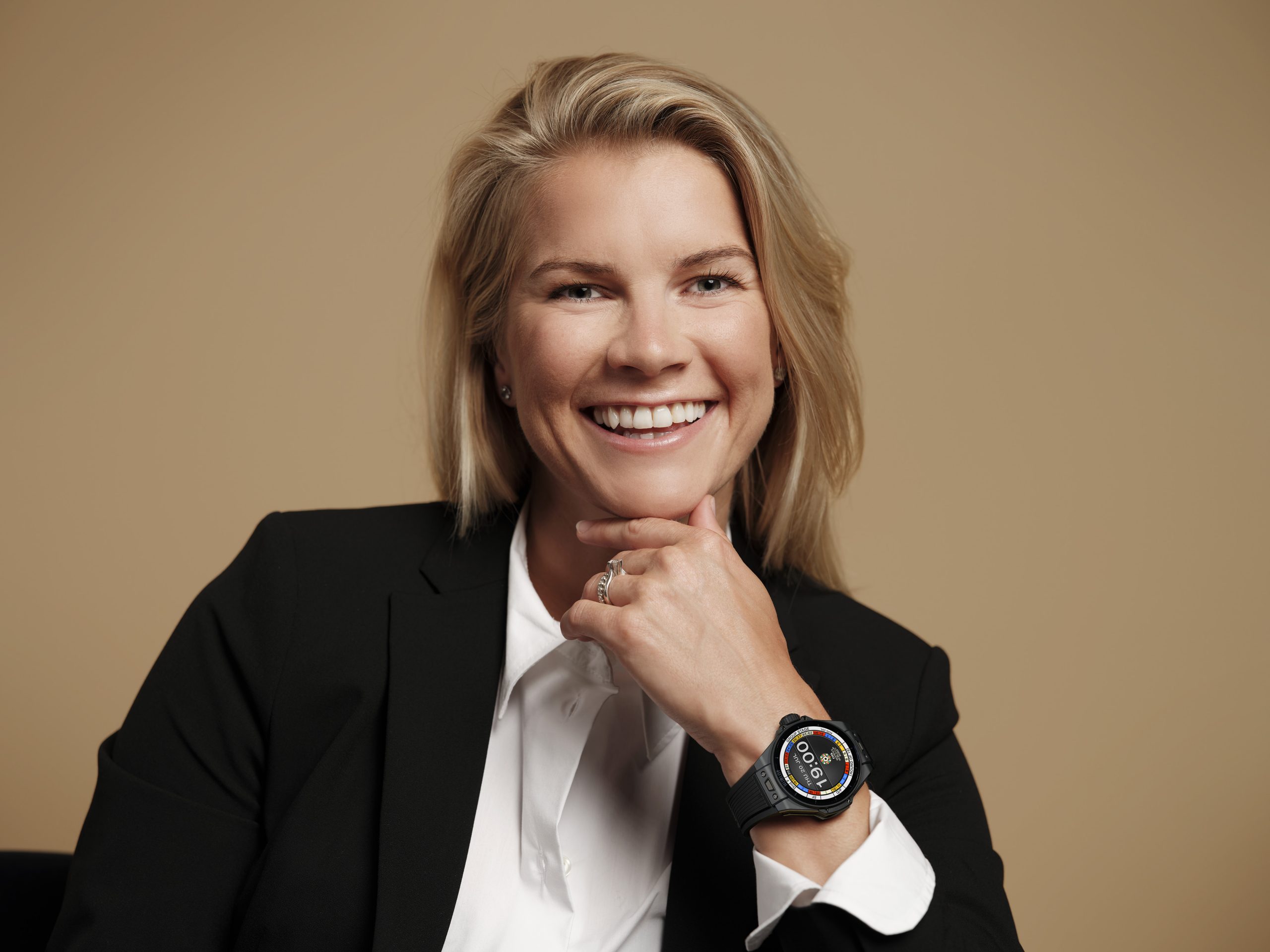 Hublot Reloj Friend of the Brand Ada Hegerberg wearing the Big Bang e Gen 3