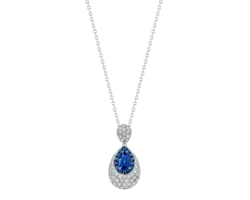 Collar en oro blanco con dije de gota, zafiro azul central de corte pera y diamantes.