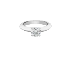 Solitario de compromiso con diamante